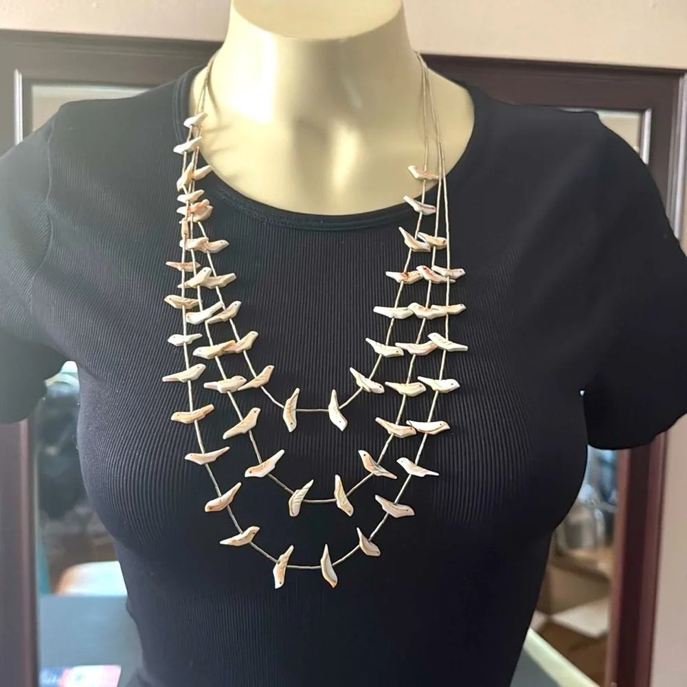 Vintage 70s Zuni Sterling Silver Bird Fetish Necklace - Picture 7 of 14